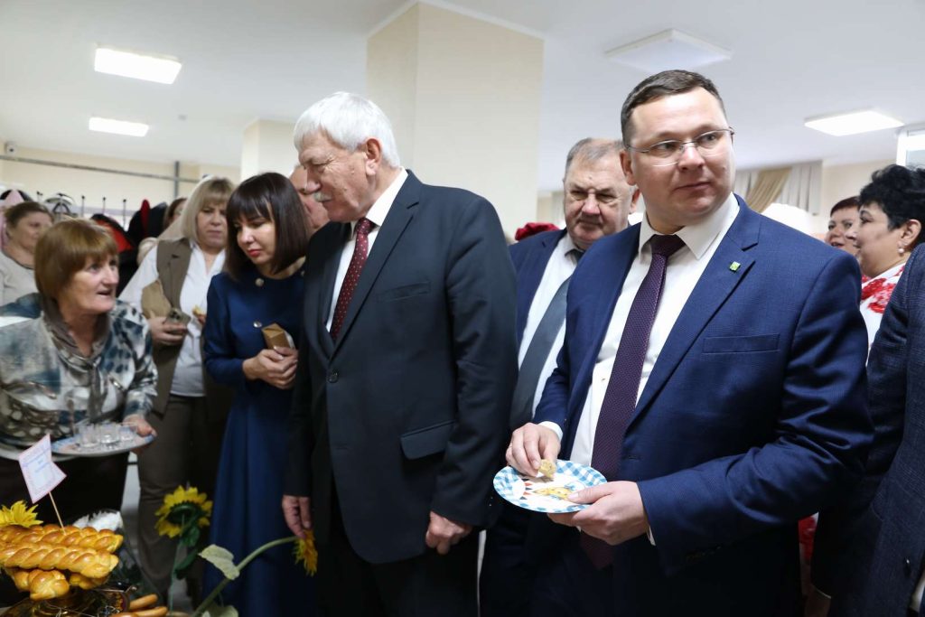 В Кашарах прошел праздник в честь Дня работника сельского хозяйства и перерабатывающей промышленности