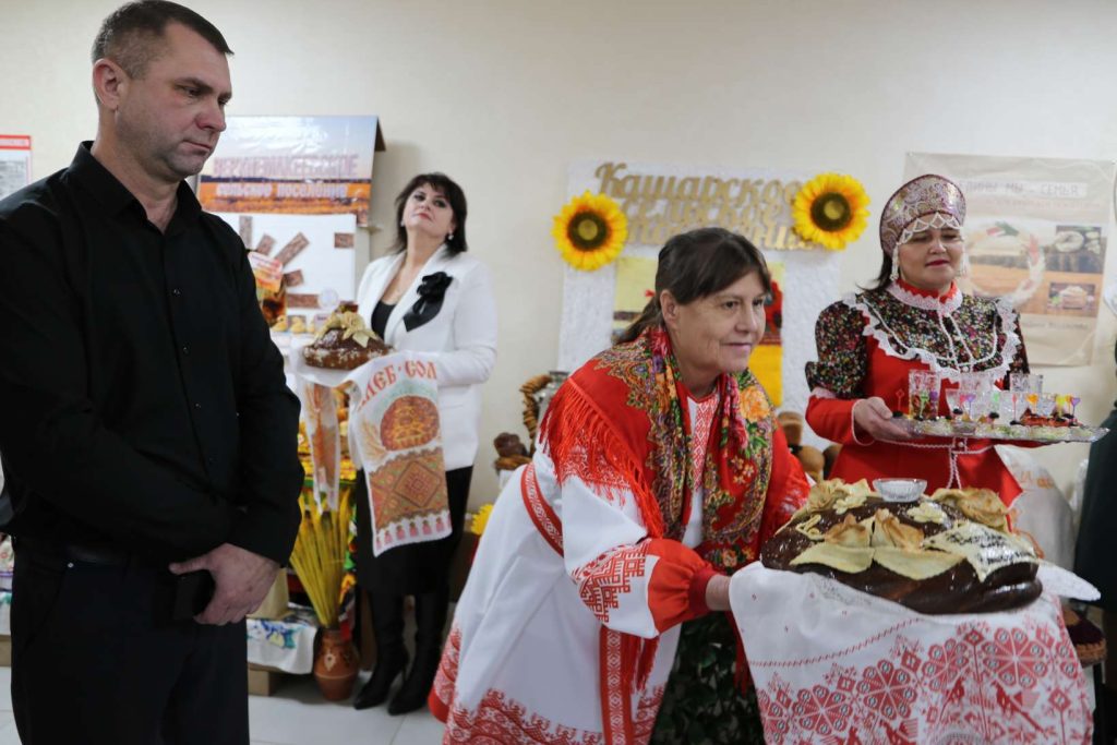 В Кашарах прошел праздник в честь Дня работника сельского хозяйства и перерабатывающей промышленности