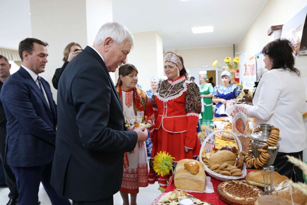 В Кашарах прошел праздник в честь Дня работника сельского хозяйства и перерабатывающей промышленности