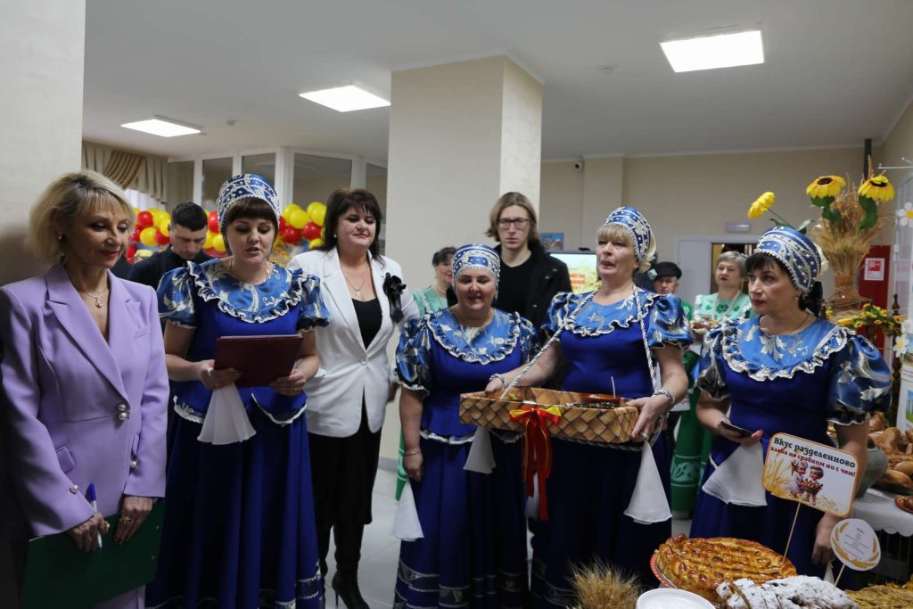 В Кашарах прошел праздник в честь Дня работника сельского хозяйства и перерабатывающей промышленности