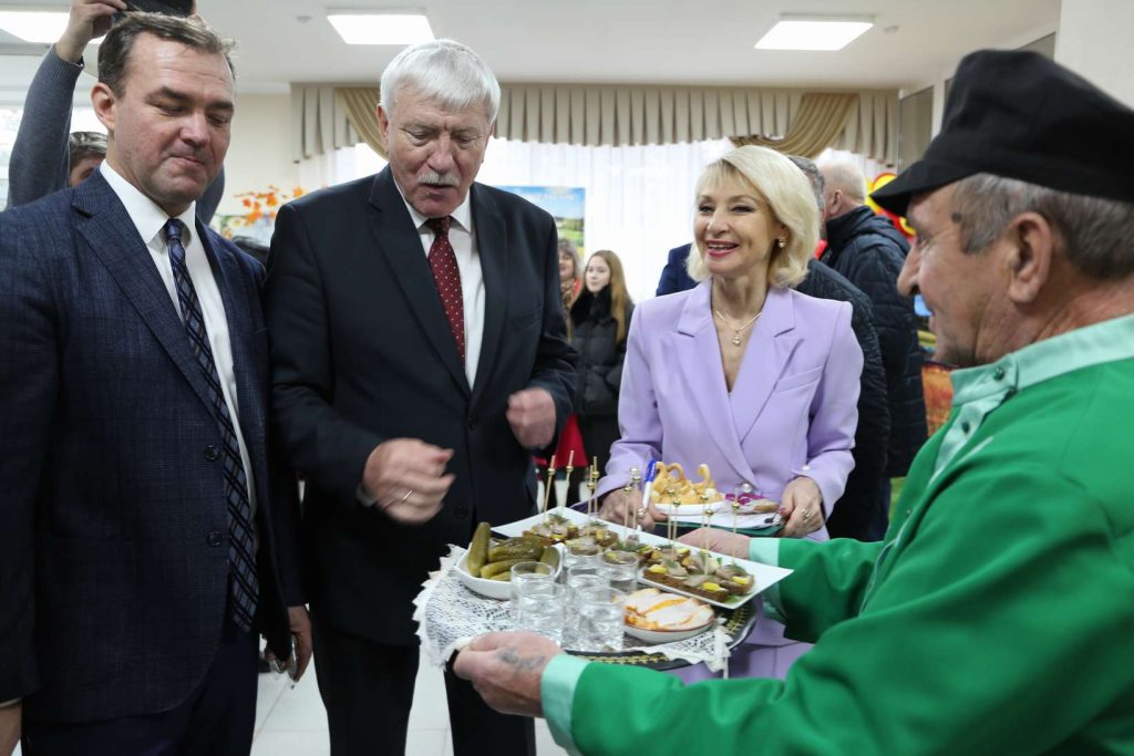 В Кашарах прошел праздник в честь Дня работника сельского хозяйства и перерабатывающей промышленности