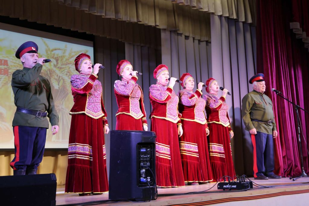 В Кашарах прошел праздник в честь Дня работника сельского хозяйства и перерабатывающей промышленности