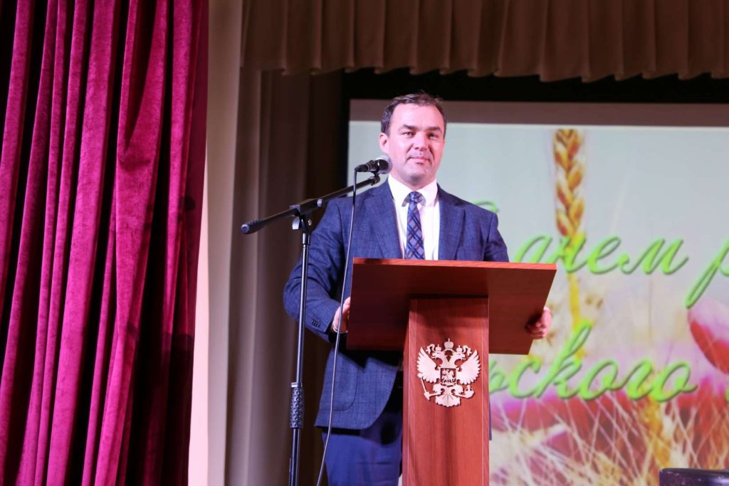 В Кашарах прошел праздник в честь Дня работника сельского хозяйства и перерабатывающей промышленности