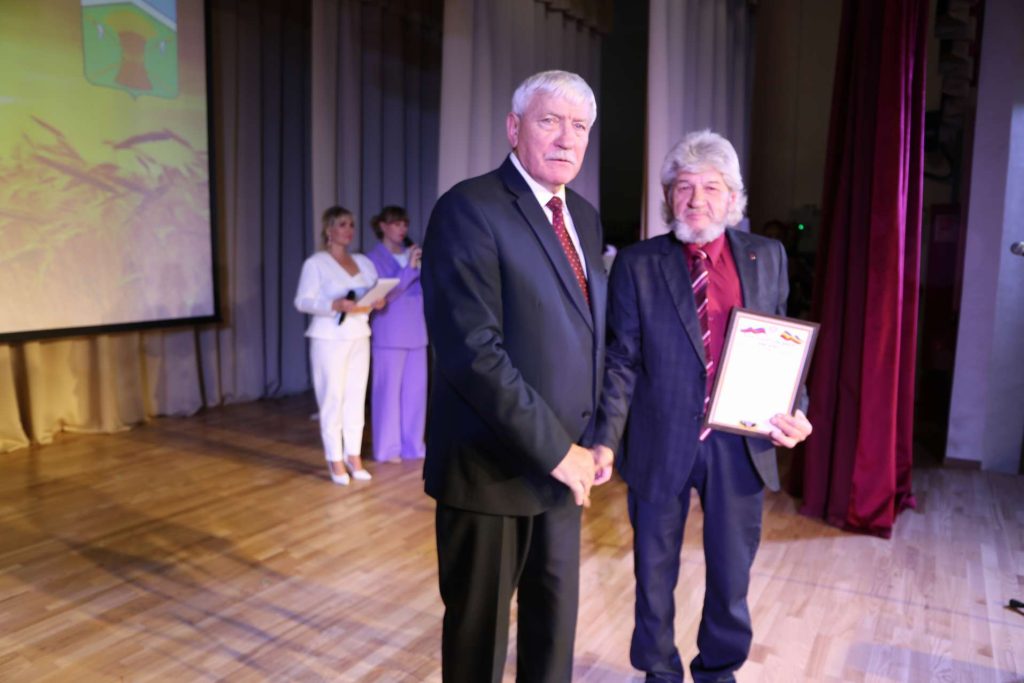 В Кашарах прошел праздник в честь Дня работника сельского хозяйства и перерабатывающей промышленности