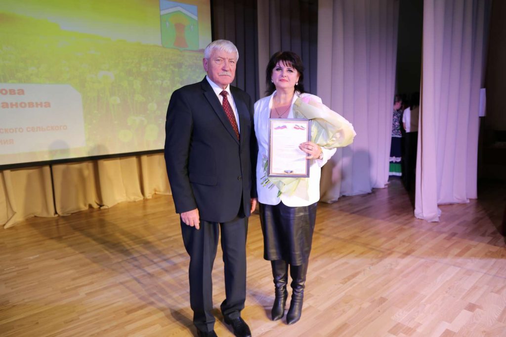 В Кашарах прошел праздник в честь Дня работника сельского хозяйства и перерабатывающей промышленности