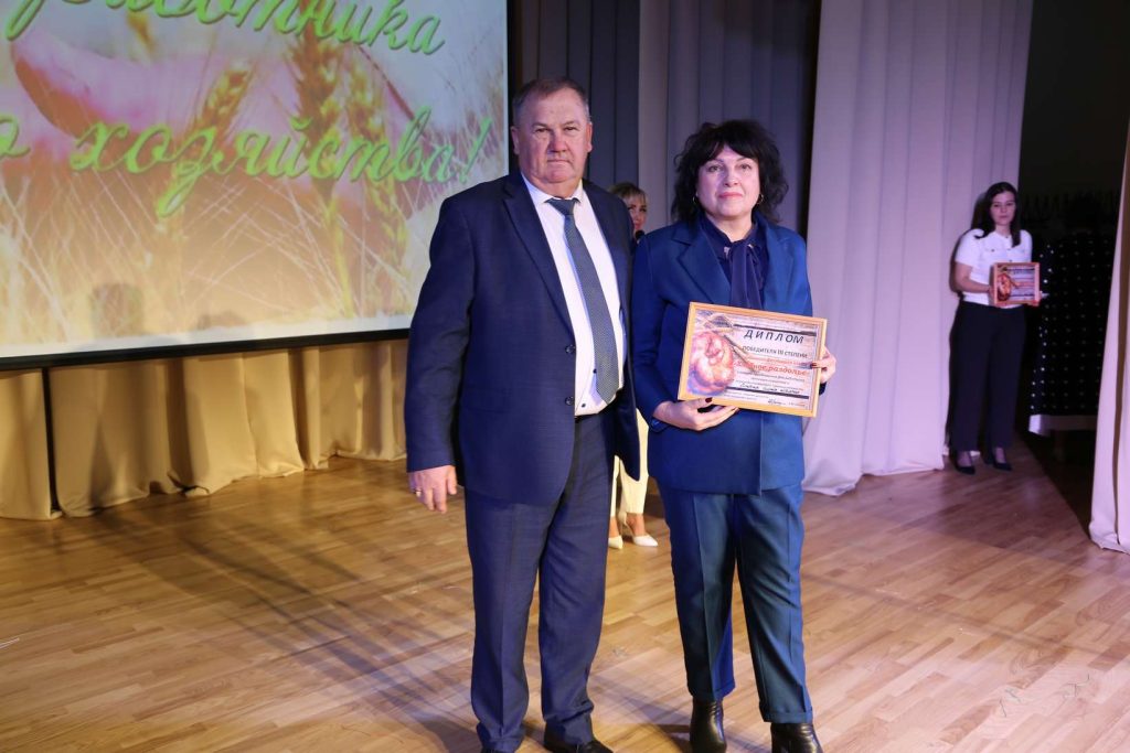 В Кашарах прошел праздник в честь Дня работника сельского хозяйства и перерабатывающей промышленности