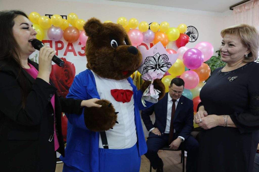 Верхнесвечниковский дом-интернат отметил 20-летний юбилей