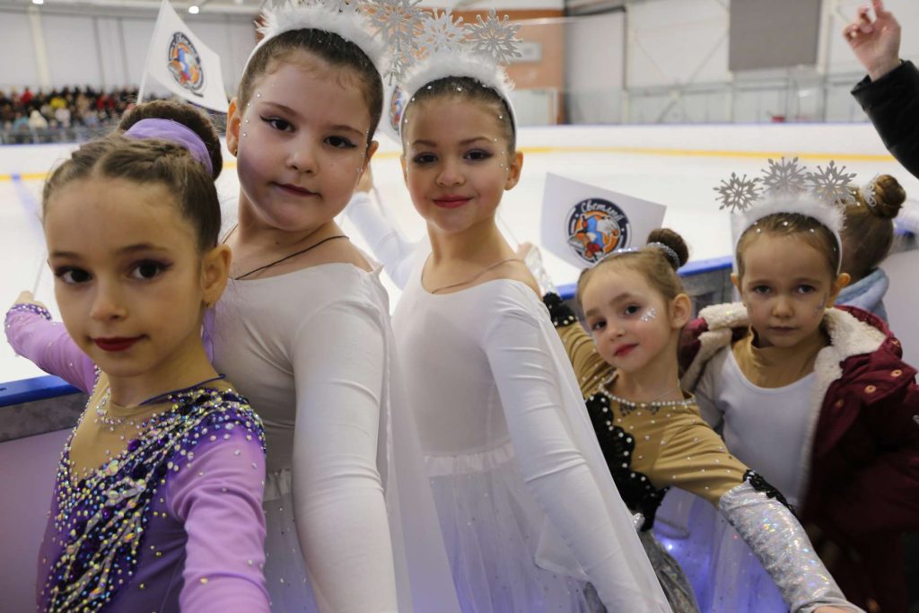 Новогодняя сказка на льду: ледовая арена «Светлый» отметила свой пятилетний юбилей