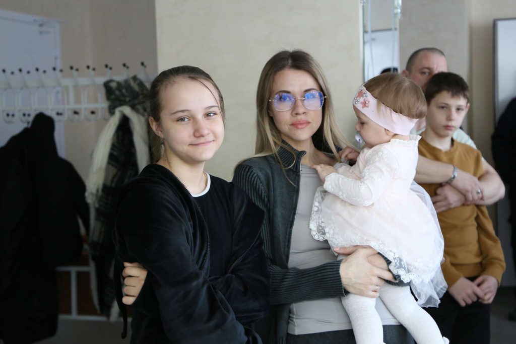 Праздник волшебства: в Кашарском РДК прошла традиционная Ёлка главы для детей