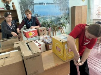 Жители посёлка Индустриальный собрали гуманитарную помощь для участников СВО