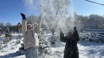 Сотрудники СРЦ из Верхнемакеевки запустили рубрику «Жизнь в объективе и слове» и поделились зимними кадрами