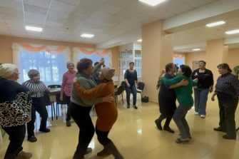 Путешествие в молодость: в Подтёлковском ДК прошла ностальгическая программа «Назад в 70-е»