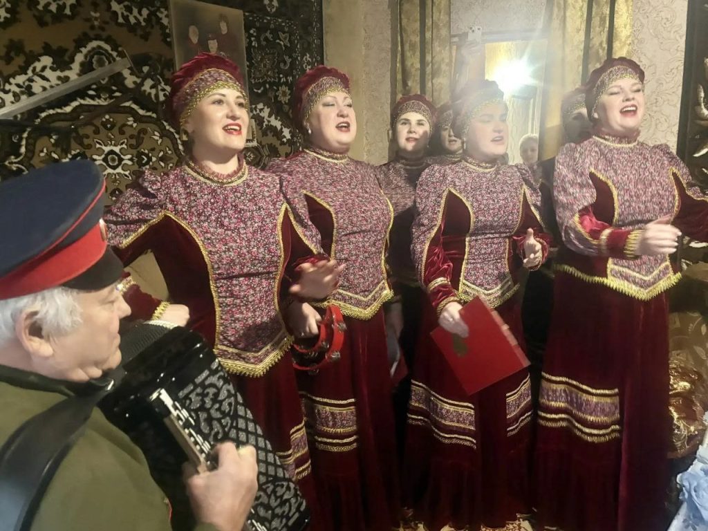 «Родные напевы» для юбиляра: Кашарский РДК запустил услугу музыкальных поздравлений