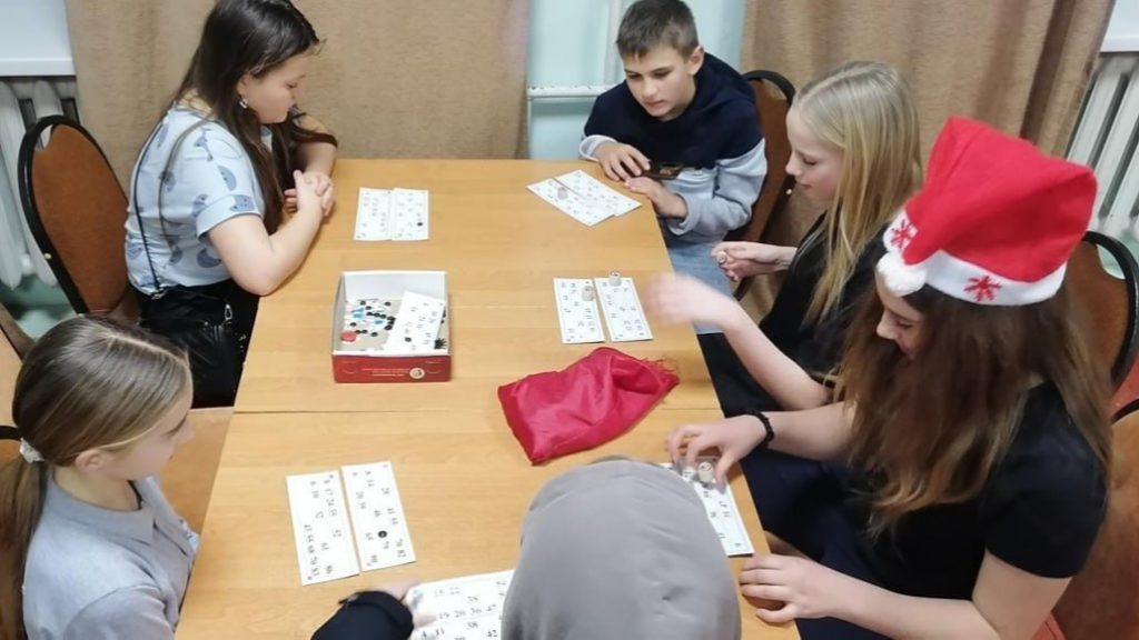 В Новопавловке сыграли в лото — азартно, дружно и со сладкими призами