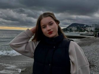 Активистка «Движения Первых» Гекало Кира