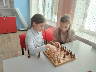 В Кашарской школе определили лучших юных шахматистов: итоги турнира «Белая ладья»