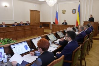 Юрий Слюсарь потребовал навести порядок в нестационарной торговле