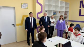 Вячеслав Василенко оценил работу молодёжного центра «Дон Молодой» в Кашарском районе