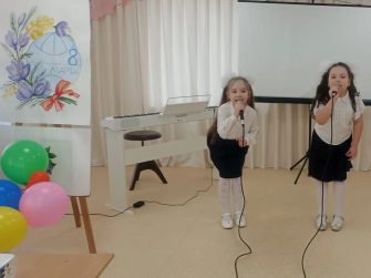 В ДШИ Кашарского района весну встречали музыкой, красками и улыбками