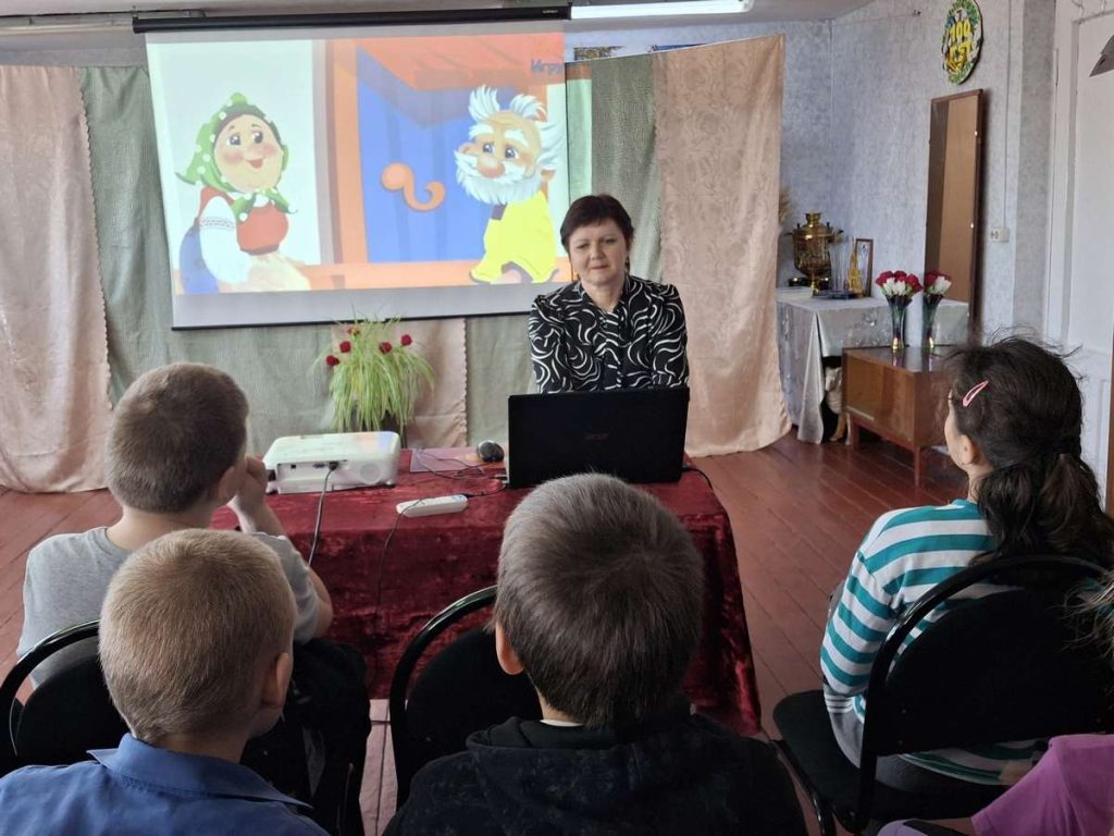 Специалисты ДК обсудили с подростками причины и риски самовольных уходов