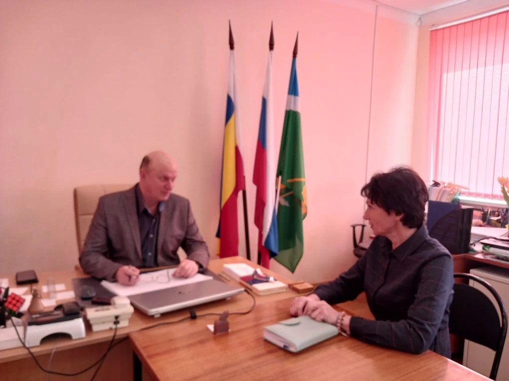 Председатель ТИК и главный редактор районной газеты обсудили планы на предстоящие выборы