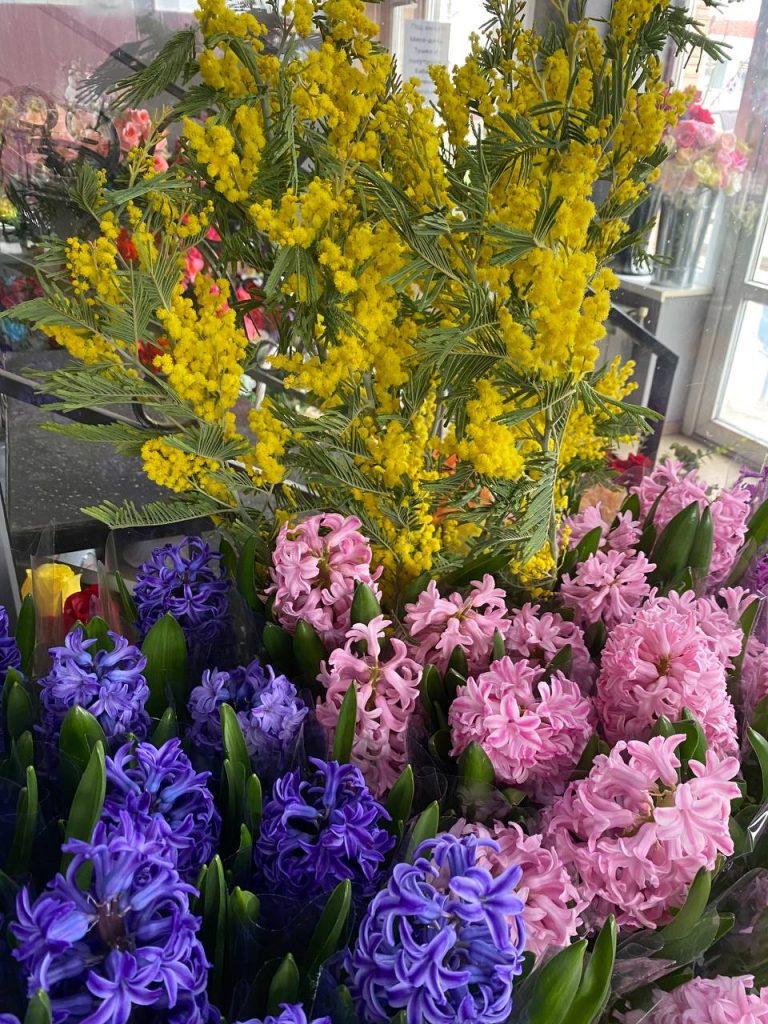 Тюльпаны, розы и немного души