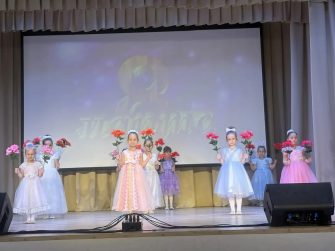 Кашарский РДК организовал концерт с театральной композицией «Я – женщина»