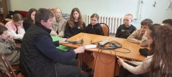 В Новопавловском ДК научились делать электрические удлинители своими руками