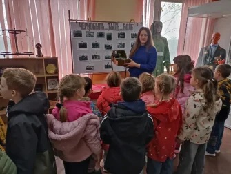 Кашарские дошколята первыми увидели выставку «Чернобыль: взгляд сквозь время»