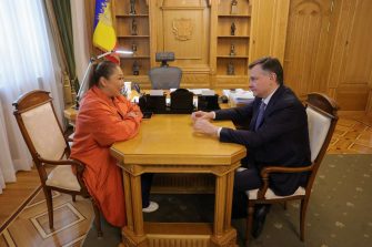 Юрий Слюсарь и Анита Цой обсудили поддержку молодых талантов на Дону