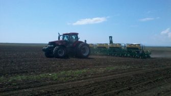 В Кашарском районе продолжается весенняя посевная кампания