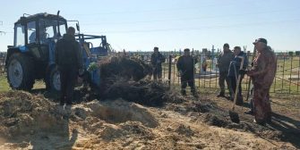 Глава Верхнесвечниковского поселения поблагодарила жителей за участие в субботнике