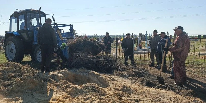 Глава Верхнесвечниковского поселения поблагодарила жителей за участие в субботнике