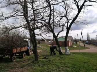 В Поповке на улице Молодёжной стало чище и уютнее