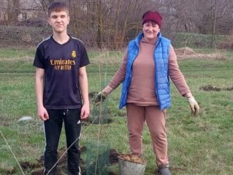 В Верхнегреково появилась новая берёзовая аллея