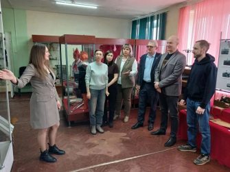 Члены ТИК Кашарского района посетили краеведческий музей