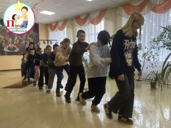 В Верхнемакеевском ДК прошла встреча клуба «Папа особого ребенка»