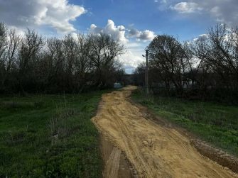 В поселке Комсомольский привели в порядок дорогу