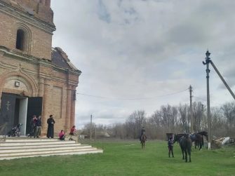 Казаки Миллеровского юрта посетили храм в Позднеевке