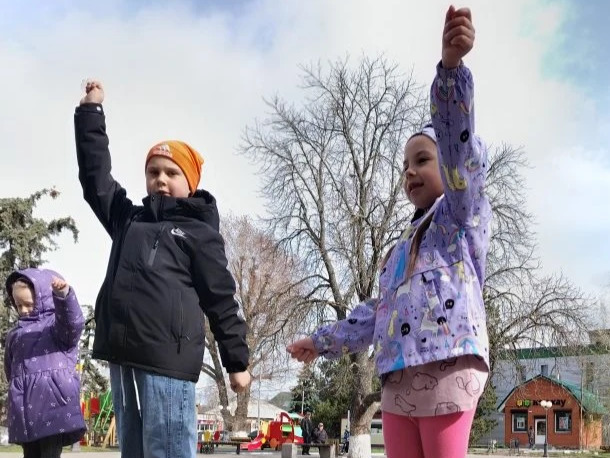 Воспитанники из "Тополька" стали участниками праздника в честь Всемирного дня здоровья